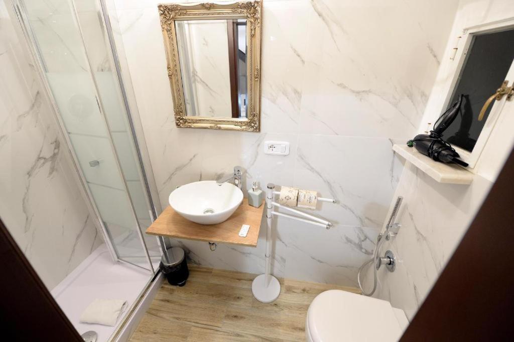 K'Alma Apartment Colosseo - Leopardi 罗马 外观 照片